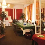 Hotel Logis Le Midland Vichy