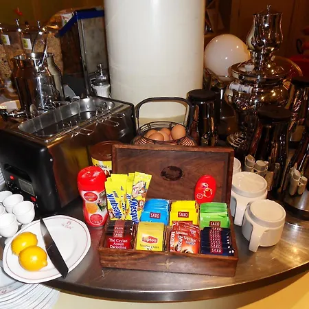 Hotel Logis Le Midland Vichy