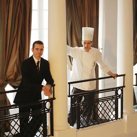 Midland - Restaurant Le Derby's Vichy