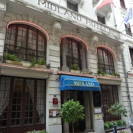 מלון Logis Le Midland 3*