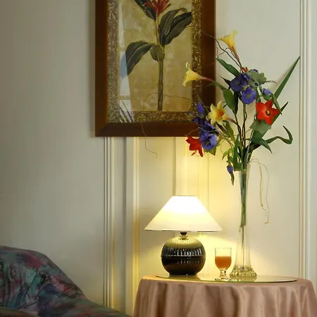 Logis Le Midland Hotel 3*