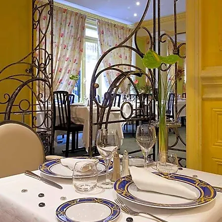 Midland - Restaurant Le Derby's Виши