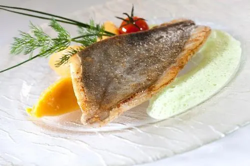 Logis Le Midland 3* Vichy