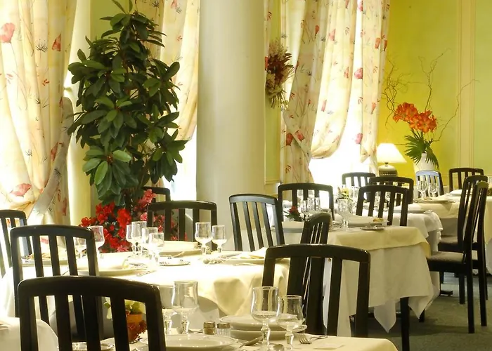 Hotel Logis Le Midland Vichy